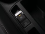 Volkswagen T-Roc 1.5 TSI Sport Business R 150 pk Automaat Navi / Apple Carplay / DAB / Stoeverwarming / Camera / Trekhaak