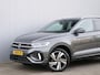 Volkswagen T-Roc 1.5 TSI Sport Business R 150 pk Automaat Navi / Apple Carplay / DAB / Stoeverwarming / Camera / Trekhaak