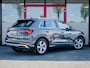 Audi Q3 35 TFSI Advanced edition Plus | 1e Eigenaar | Trekhaak (wegklapbaar) | Origineel Nederlands | Camera | Elektrisch verstelbare stoel(en) met geheugen | Chronos Grijs Metallic | LED | Alcantara | Virtual Cockpit | Elektrische Kofferklep |