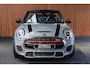 MINI John Cooper Works Mini Cabrio 2.0 232pk HUD Navi Leer Camera Harman K. PDC Carplay Keyless Go & Entry LM velgen Zwarte binnenhemel Stoelverwarming Sportstoelen LED BTW auto!