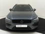 Volvo V60 B4 Essential Edition | Trekhaak | Climate | Park Assist |