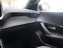 Peugeot 2008 SUV Allure PureTech 100pk H6, Rijklaarprijs, Navigatie Keyless Entry Sensoren voor en achter