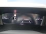 Peugeot 2008 SUV Allure PureTech 100pk H6, Rijklaarprijs, Navigatie Keyless Entry Sensoren voor en achter