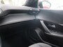 Peugeot 2008 SUV Allure PureTech 100pk H6, Rijklaarprijs, Navigatie Keyless Entry Sensoren voor en achter