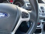 Ford Fiesta 1.25 Titanium 82PK | 17" Lichtmetalen velgen | Climate Control | Cruise Control | Parkeersensoren | Bluetooth | Voorruitverwarming | Privacy Glass | Grote Achterspoiler | Onderhoudsbeurt 4-2026 uitgevoerd