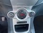 Ford Fiesta 1.25 Titanium 82PK | 17" Lichtmetalen velgen | Climate Control | Cruise Control | Parkeersensoren | Bluetooth | Voorruitverwarming | Privacy Glass | Grote Achterspoiler | Onderhoudsbeurt 4-2026 uitgevoerd