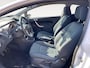 Ford Fiesta 1.25 Titanium 82PK | 17" Lichtmetalen velgen | Climate Control | Cruise Control | Parkeersensoren | Bluetooth | Voorruitverwarming | Privacy Glass | Grote Achterspoiler | Onderhoudsbeurt 4-2026 uitgevoerd