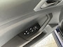 Volkswagen T-Cross 1.5 TSI R-Line 2 x R-line | Camera | Stoelverwarming | Navi | Carplay