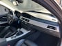 BMW 3-Serie Touring 318i Business Line * Navi * Cruise * Climate * Leer * Trekhaak *