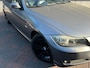 BMW 3-Serie Touring 318i Business Line * Navi * Cruise * Climate * Leer * Trekhaak *