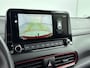 Hyundai Kona 1.6 GDI HEV PREMIUM SKY | TREKHAAK | OPEN DAK | LEDER | NAVI | CLIMA | CRUISE ADAPT. | CAMERA | 18'' LM VELGEN | APPLE CAR PLAY & ANDROID AUTO | STOEL- & STUURVERWARMING | LAGE KMSTAND! |