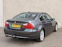 BMW 3-Serie 320i Ori NL NAP Leder Stoelverw Trekhaak AllSeason 17''