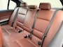 BMW 3-Serie 320i Ori NL NAP Leder Stoelverw Trekhaak AllSeason 17''