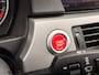 BMW 3-Serie 320i Ori NL NAP Leder Stoelverw Trekhaak AllSeason 17''