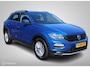 Volkswagen T-Roc TSI 110 PK H6 Style Navigatie Stoelverw DonkerGlas Chroom Clima