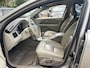 Volvo V70 2.5T 200pk Summum + NIEUW LPG Systeem Bluetooth BTW voordeel €1150,-