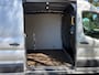 Ford Transit 350 2.0 TDCI L3H2 AUTOMAAT - Camera - Voorruitverw - Airco - Trekhaak - drie zitplaatsen - APPLE CARPLAY