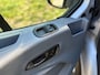Ford Transit 350 2.0 TDCI L3H2 AUTOMAAT - Camera - Voorruitverw - Airco - Trekhaak - drie zitplaatsen - APPLE CARPLAY