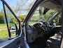 Ford Transit 350 2.0 TDCI L3H2 AUTOMAAT - Camera - Voorruitverw - Airco - Trekhaak - drie zitplaatsen - APPLE CARPLAY