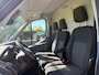 Ford Transit 350 2.0 TDCI L3H2 AUTOMAAT - Camera - Voorruitverw - Airco - Trekhaak - drie zitplaatsen - APPLE CARPLAY