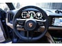 Porsche Cayenne 3.0 E-Hybrid / Dark Olive P.T.S.