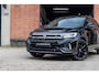 Volkswagen T-Roc 1.5 TSI R-Line Pano / IQ / Camera