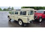 Land Rover Defender 3.5 110" Stationwag. (Stage One)