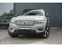 Volvo XC40 Recharge P8 AWD R-Design | Pano | Vol leder | Trekhaak | ACC | Stuur en stoelverwarming | Memory | Harman Kardon audio | LED