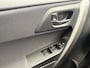 Toyota Auris 1.6 EXECUTIVE 132PK CARPLAY NAVI CAMERA CLIMATE AIRCO LMV PDC