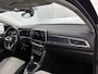 Volkswagen T-Roc 1.5 TSI Style | Automaat | Adaptive cruise | Parkeersensoren | Airco