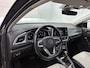 Volkswagen T-Roc 1.5 TSI Style | Automaat | Adaptive cruise | Parkeersensoren | Airco