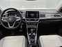 Volkswagen T-Roc 1.5 TSI Style | Automaat | Adaptive cruise | Parkeersensoren | Airco
