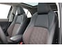 Toyota Yaris Cross 1.5 Hybrid Executive | Panoramadak | Trekhaak | Apple Carplay / Android Auto | Stoelverwarming | Parkeersensoren voor/achter | Keyless | Adaptive Cruise | Camera | 18 inch