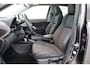 Toyota Yaris Cross 1.5 Hybrid Executive | Panoramadak | Trekhaak | Apple Carplay / Android Auto | Stoelverwarming | Parkeersensoren voor/achter | Keyless | Adaptive Cruise | Camera | 18 inch