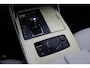 Mazda CX-60 2.5 e-SkyActiv PHEV Takumi / SoH 92,8% / Panoramadak / 360Camera / Head-up / Leder / Keyless / 20'' / Dodehoek / DAB / Navigatie / Stoelverwarming / ACC