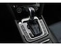 Volkswagen Passat 1.4 TSI GTE Connected Series / Trekhaak / CarPlay / Navigatie / Parkeerhlp V+A / 17'' / DAB / Cruise Control