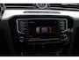 Volkswagen Passat 1.4 TSI GTE Connected Series / Trekhaak / CarPlay / Navigatie / Parkeerhlp V+A / 17'' / DAB / Cruise Control