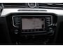 Volkswagen Passat 1.4 TSI GTE Connected Series / Trekhaak / CarPlay / Navigatie / Parkeerhlp V+A / 17'' / DAB / Cruise Control