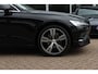 Volvo V60 2.0 D4 Inscription / Trekhaak / Camera / Leder / Standverwarming / 19'' / Navigatie / Harman Kardon / Stoelverwarming 4x / Cruise Control / Virtual Cockpit