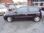 Renault Clio 1.2-16V Authentique Comfort / Apk