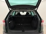 Skoda Karoq 1.5 TSI ACT Style | Automaat | Adaptive cruise | Stoelverwarming | CarPlay | Camera | Panoramadak | Trekhaak