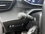 Peugeot e-2008 EV GT Pack 50 kWh | Alcantara Bekleding met Elektrisch verstelbare bestuurdersstoel | Camera | Accu 99% | CarPlay | Stoelverwarming | Adaptieve Cruise Control | Keyless Entry/Start | Warmtepomp