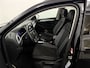 Volkswagen T-Roc 1.5 TSI Life Business Apple carplay, Parkeersensoren, Stoelverwarming,  Virtual desk, Clima, Cruise control, A start stop