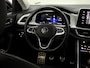Volkswagen T-Roc 1.5 TSI Life Business Apple carplay, Parkeersensoren, Stoelverwarming,  Virtual desk, Clima, Cruise control, A start stop