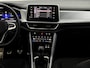 Volkswagen T-Roc 1.5 TSI Life Business Apple carplay, Parkeersensoren, Stoelverwarming,  Virtual desk, Clima, Cruise control, A start stop