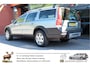 Volvo XC70 2.5 T Momentum Aut. Schuifdak
