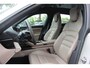 Porsche Taycan Sport Turismo 4S 93 kWh / SoH 91,9% / Panoramadak / 360Camera / Head-up / Accu Performance+ / 21'' / Achterasbesturing / Luchtvering / Keyless / Stoel+Stuurverwarming / DAB / ACC