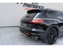 Volkswagen Touareg 3.0 TSi eHybrid 4MOTION / Puglia / Standkachel/ Luchtvering/ Cruise Control/ Panoramadak/ Trekhaak/ 280kW (381PK)