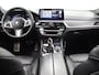 BMW 5-Serie 530i High Executive | M-Pakket | Schuif/Kanteldak | Stuur/Stoelverwarming | Comfortstoelen Ele.verstelbaar + Geheugen | 360 Camera | DAB | Apple CarPlay/Android Auto | Adaptieve Cruise Control | Harman/Kardon | HUD | Laser Licht |
