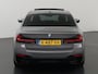 BMW 5-Serie 530i High Executive | M-Pakket | Schuif/Kanteldak | Stuur/Stoelverwarming | Comfortstoelen Ele.verstelbaar + Geheugen | 360 Camera | DAB | Apple CarPlay/Android Auto | Adaptieve Cruise Control | Harman/Kardon | HUD | Laser Licht |